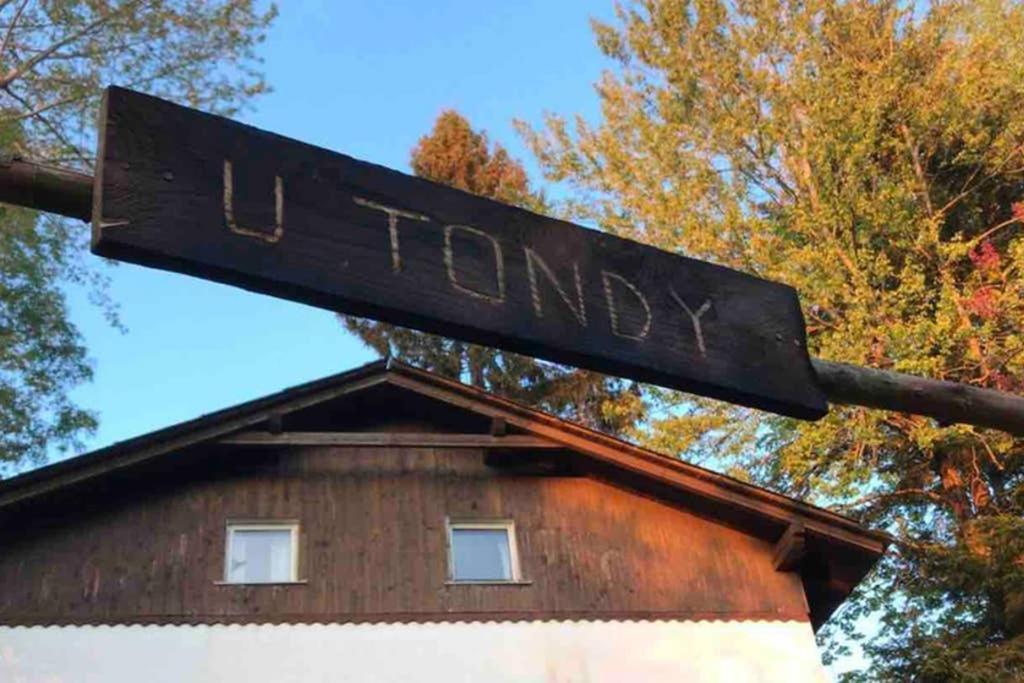 Horska Chata Na Brcalniku V Srdci Sumavy Zelezna Ruda Exterior photo